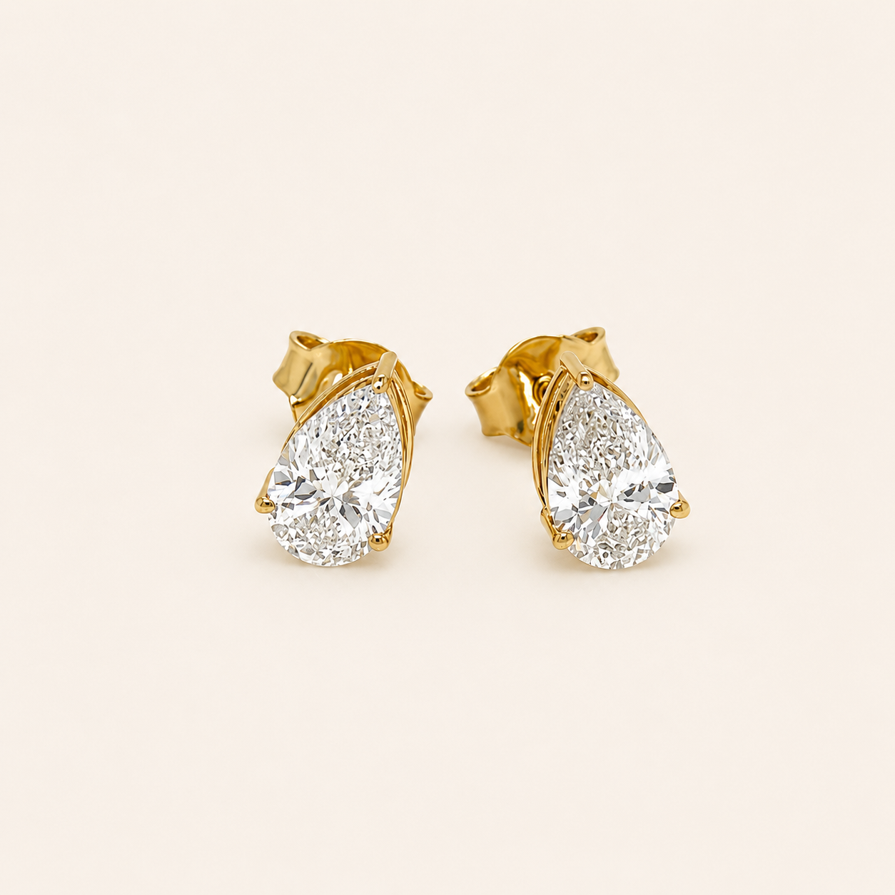 1,07 karat diamantøreringe - 14 kt. guld