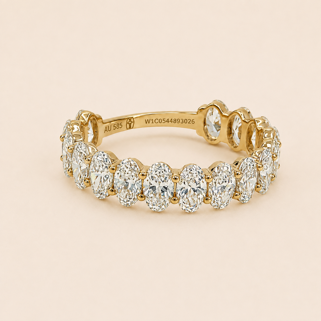 Oval diamantring 3,09 karat - 14 kt. guld