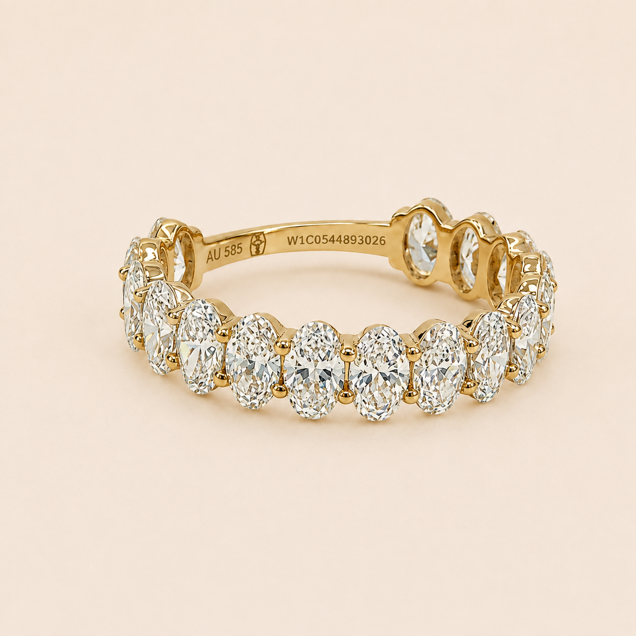 Oval diamantring 3,09 karat - 14 kt. guld